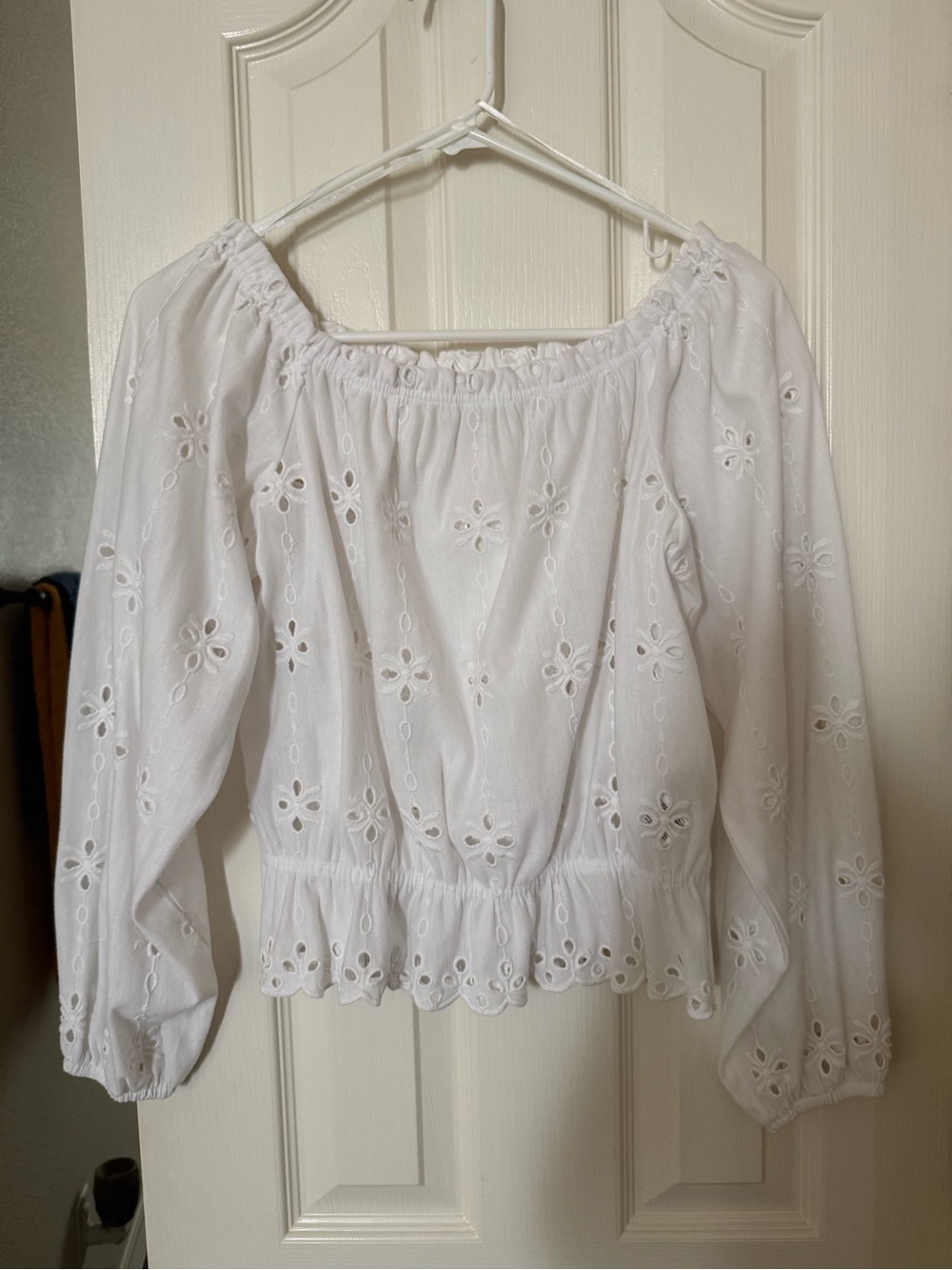 H&M White Eyelet Off-Shoulder Peasant Blouse